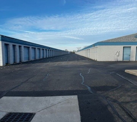 Secured Self Storage - Dearborn Heights, MI