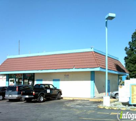 Tom's Original Super Burgers - Fontana, CA