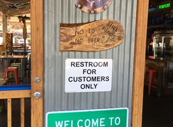 Dolphin Spit Saloon - Kailua Kona, HI