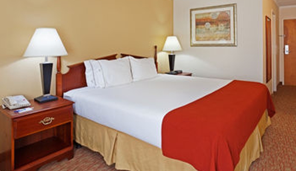 Holiday Inn Express Greensboro-(I-40 @ Wendover) - Greensboro, NC