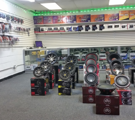 Dr Car Audio Cellphones - Spring, TX