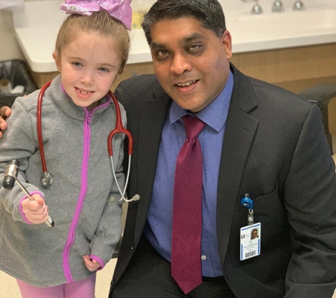 Vivek Veluchamy, MD - Boardman, OH