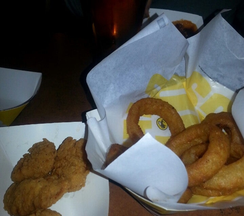 Buffalo Wild Wings - Puyallup, WA