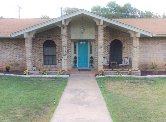 Angus Valley Residence - Austin, TX