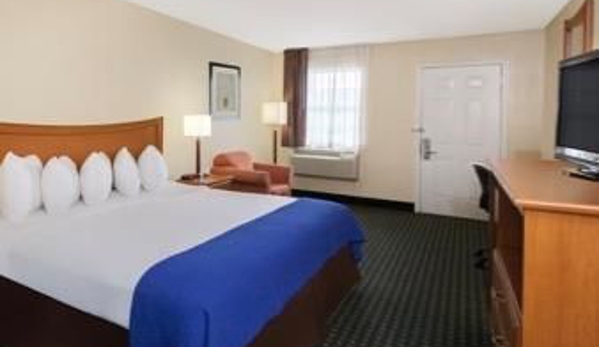 Days Inn by Wyndham Natchitoches - Natchitoches, LA