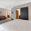 Hampton Inn & Suites Ontario Rancho Cucamonga - Hotels