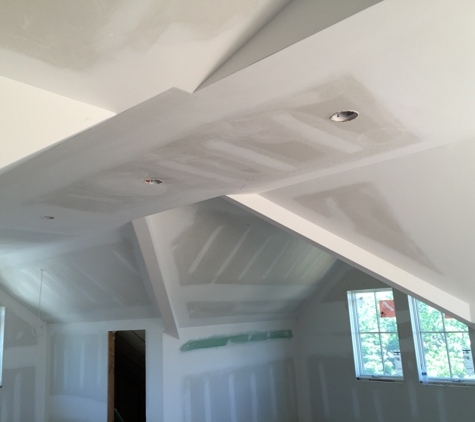RAR DRYWALL SERVICES - Bridgeport, CT. Fast, great price and excellent finished. Safe and clean always!