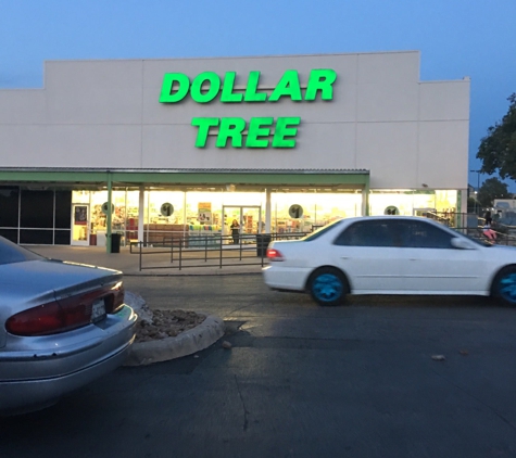 Dollar Tree - San Antonio, TX