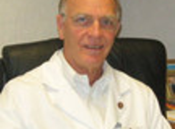 Dr. David E Oakley, MD - Norwich, CT