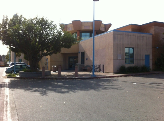 Los Angeles Public Library-Baldwin Hills Branch - Los Angeles, CA