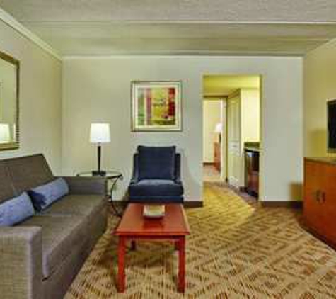 DoubleTree Suites by Hilton Hotel Philadelphia West - Plymouth Meeting, PA