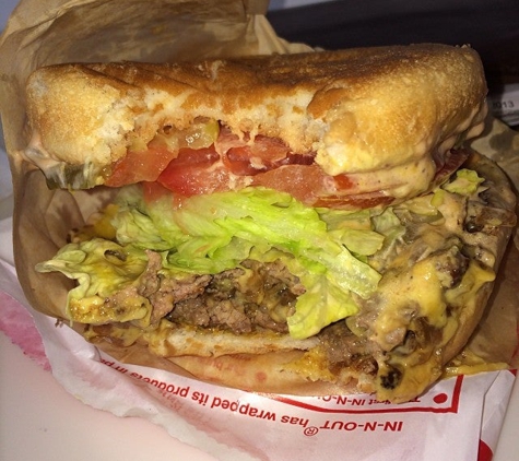 In-N-Out Burger - Corona, CA