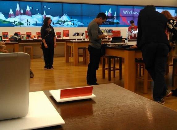 Microsoft Store - Scottsdale, AZ