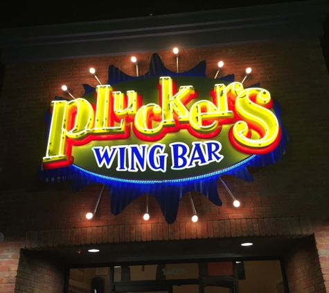 Pluckers Wing Bar - Houston, TX