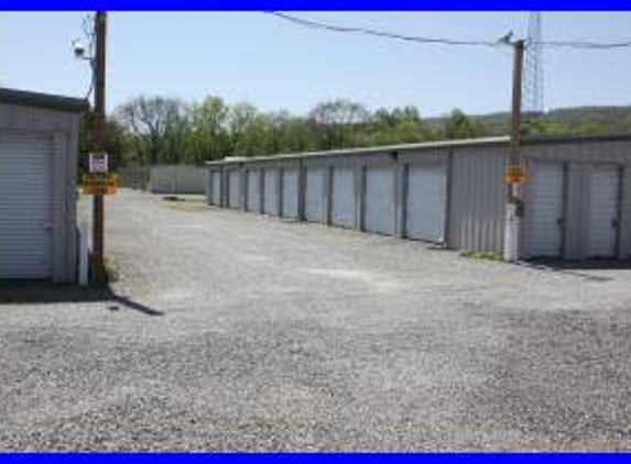 A Storage Place - Spring City, TN