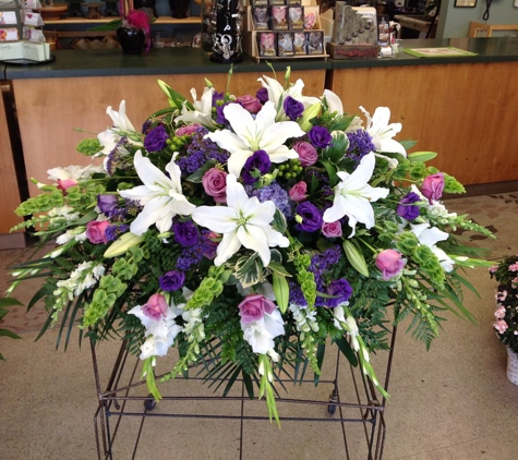 Charter Way Florist - Stockton, CA