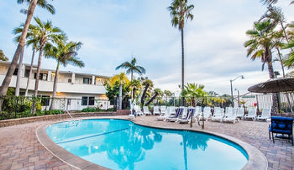 Travel Lodge Laguna Beach - Laguna Beach, CA