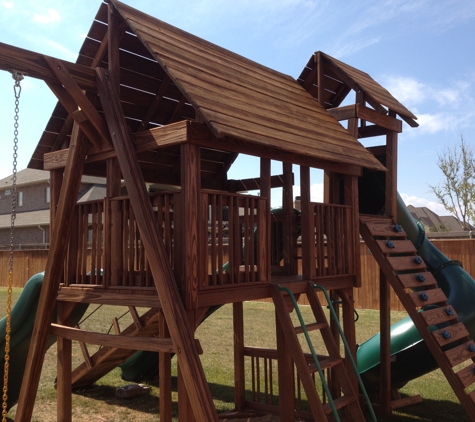 Premier Fence Stain - Lubbock, TX