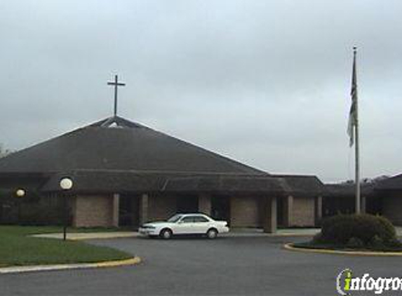 Countryside Christian Church - Mission, KS
