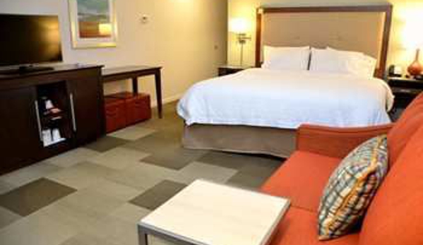 Hampton Inn & Suites Deland - Deland, FL