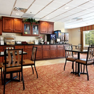 Baymont Inn & Suites - Savannah, GA