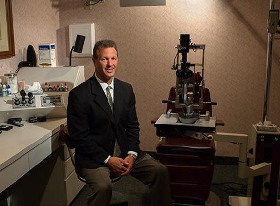 Dr. Todd F Bischof, OD - Cuyahoga Falls, OH