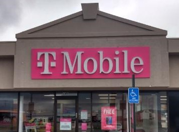 T-Mobile - Wichita, KS