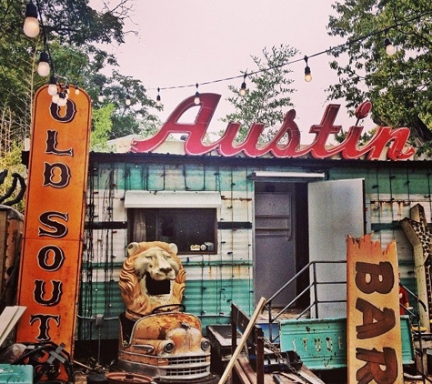 Roadhouse Relics - Austin, TX