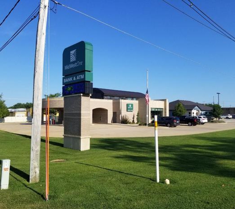 MidWestOne Bank - Dyersville, IA