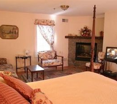 Alpine Haus Bed and Breakfast Inn - Vernon, NJ