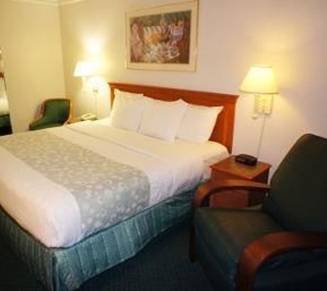 Days Inn - Bristol, VA