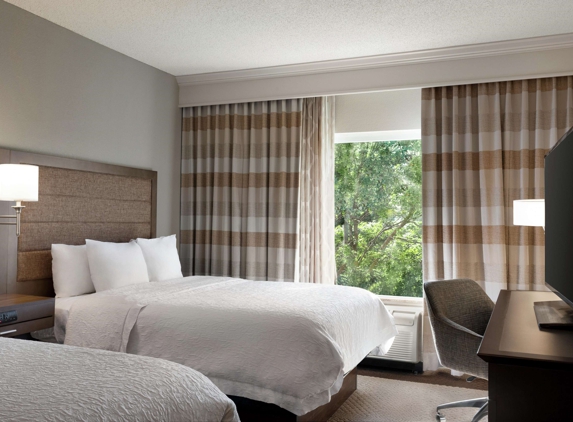 Hampton Inn & Suites Montgomery-EastChase - Montgomery, AL