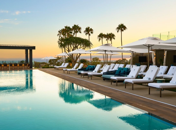 VEA Newport Beach, a Marriott Resort & Spa - Newport Beach, CA