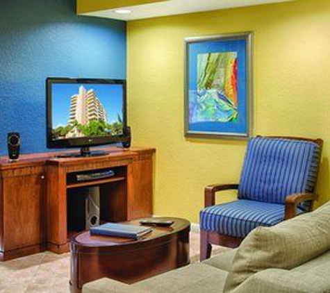 Wyndham Santa Barbara - Pompano Beach, FL