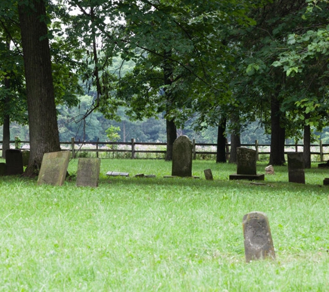 Pioneer Saints Cemetery (Old Nauvoo Burial Grounds) - Nauvoo, IL