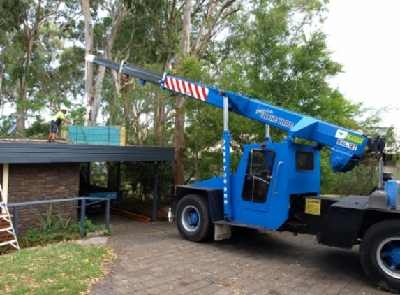 Lakeside Crane Hire - Morisset Park, NSW. Residential Jobs - Lifting Roof Trusses For A Residential Job