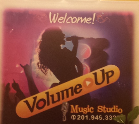 Volume Up Karaoke - Edgewater, NJ