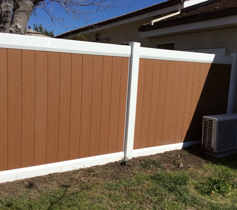 westcoast vinyl fence - Westlake village, CA