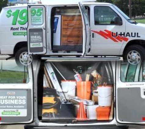 U-Haul Moving & Storage of W Babylon - West Babylon, NY