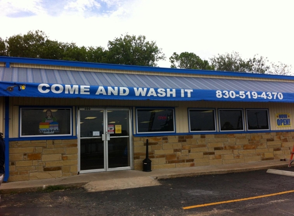 Come And Wash It Laundry - Gonzales, TX