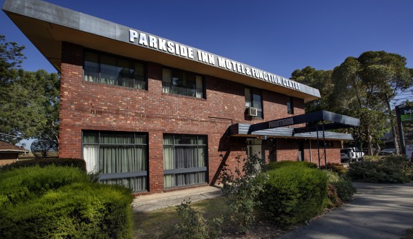 Parkside Inn Motel - Kingsbury, VIC. Parkside Inn Motel & Conference Centre