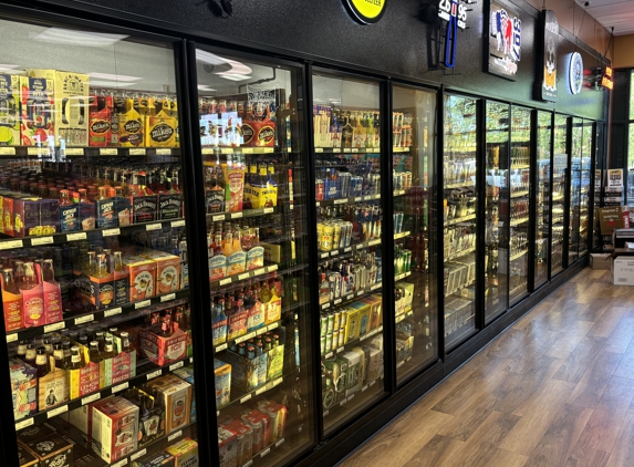 2nd Street Discount Liquor - Casper, WY. Beer Cooler