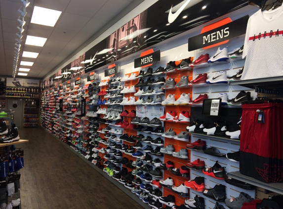 Hibbett Sports - Albertville, AL