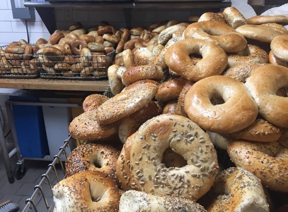 First Class Bagels - East Northport, NY