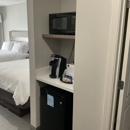 Holiday Inn Express & Suites Grants - Milan by IHG - Hotels