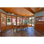 Gallery Image Number 4