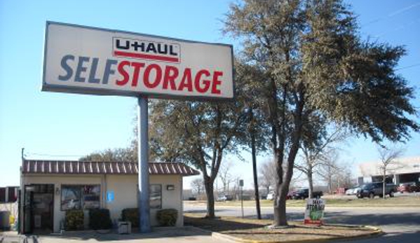 U-Haul Moving & Storage at Rufe Snow - North Richland Hills, TX