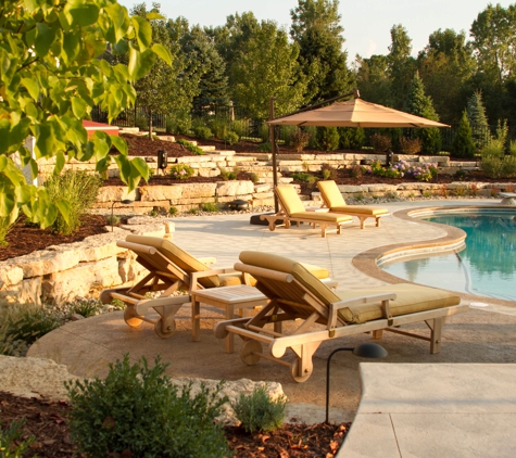 Earth Tones Landscaping Inc - Lansing, MI