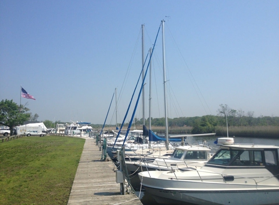 Steins Boat Sales Inc - Sayville, NY