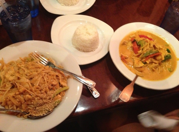 Nakorn Thai Restaurant - Hollywood, FL